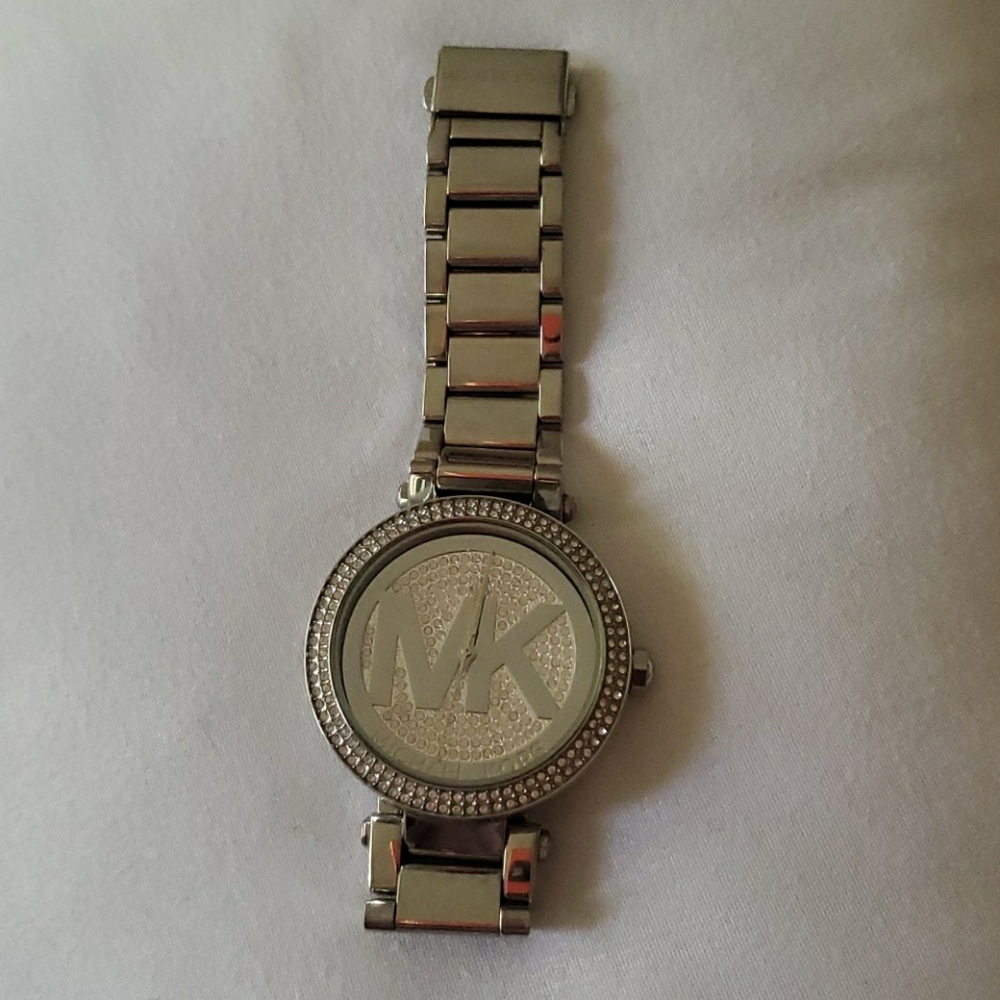 MK watch